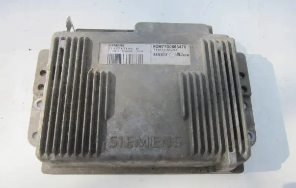 Renault Laguna I Engine control unit/module 7700863478 7700102293