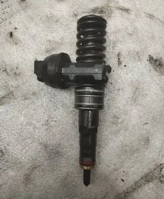 Audi A4 S4 B6 8E 8H Fuel injector 038130073Ba