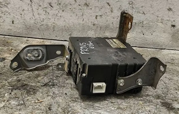Toyota Prius (XW20) Brake system control unit/module 8968047020 UACA0210 EUDCT021