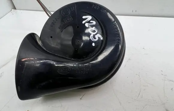 Volkswagen PASSAT B6 Horn signal 3C0951221