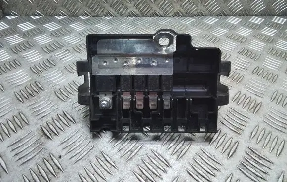 BMW 1 E81 E87 Fuse box set