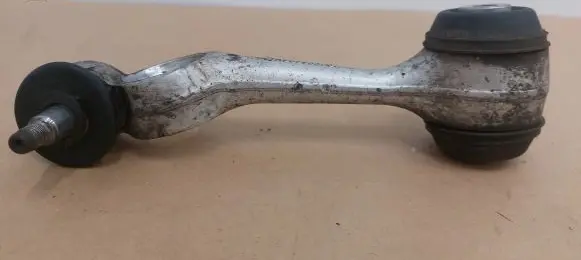 Mercedes-Benz 380 560SEC C126 Front control arm 1263300707 1263333814