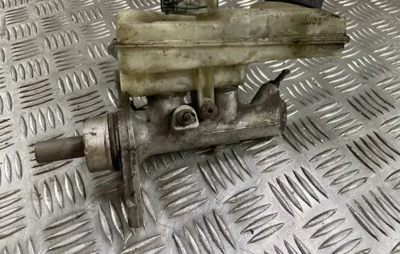 Renault Scenic II - Grand scenic II Master brake cylinder 32067111c