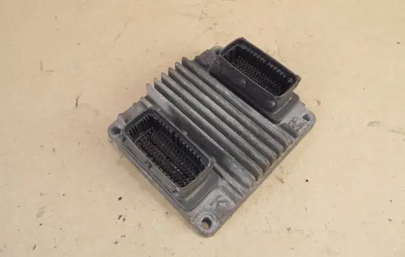 Opel Zafira A Engine control unit/module 09353509