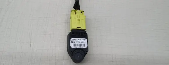Toyota Corolla E120 E130 Airbag deployment crash/impact sensor 8983102020