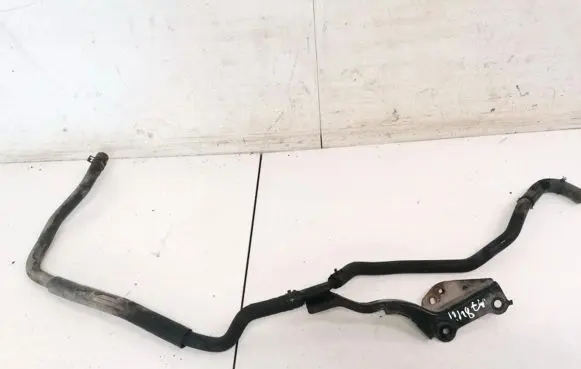 Toyota Auris 150 Engine coolant pipe/hose