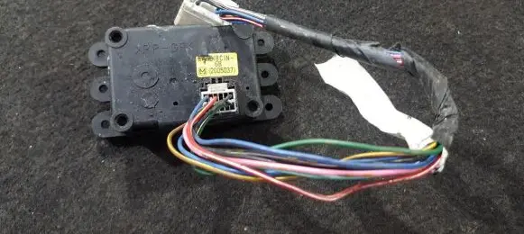 Mazda 323 Central locking motor 2005037