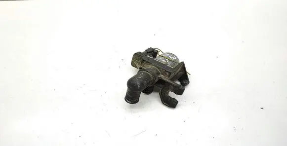BMW 3 E36 Coolant heater control valve 8391418 1147412052