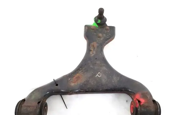 Mercedes-Benz Vito Viano W639 Front lower control arm/wishbone A6393300510