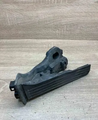 Volkswagen PASSAT B6 Accelerator throttle pedal 1K1721503AB 6PV01049800