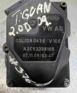 Volkswagen Tiguan Throttle valve 03L128063E