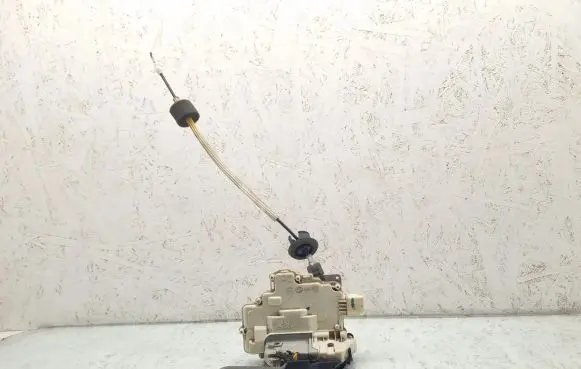 Audi A6 S6 C6 4F Front door lock 4F1837018