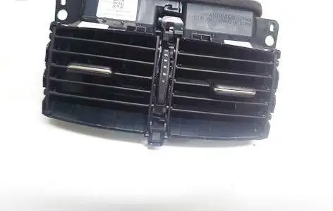 Mazda CX-30 Dash center air vent grill avclv6491x 20240526