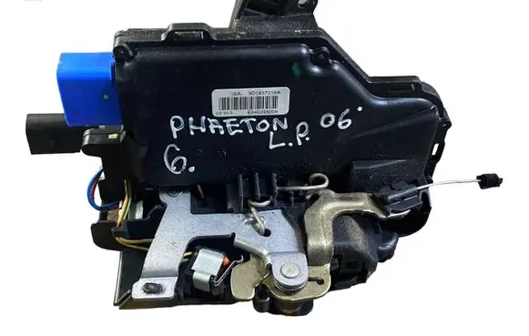 Volkswagen Phaeton Front door lock 3D1837015A E840298009