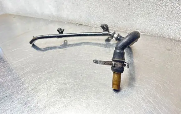 Opel Vectra C Breather hose/pipe 55196566