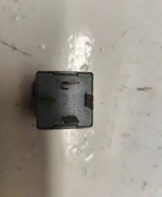 Audi A4 S4 B5 8D Other relay 141951253B 20240072