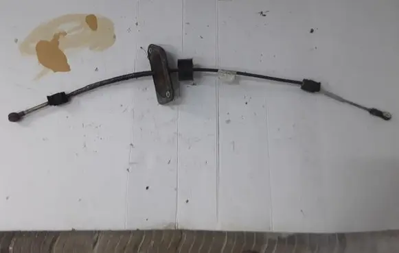 Volkswagen Transporter - Caravelle T5 Gear shift cable linkage 7H1713265A