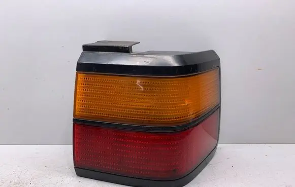 Volkswagen PASSAT B3 Rear/tail lights 357945112