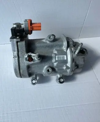 Ford Kuga III Air conditioning (A/C) compressor (pump)