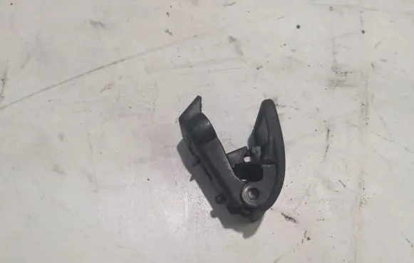 Engine bonnet (hood) release handle