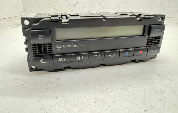 Volkswagen PASSAT B5.5 Climate control unit 3B1907044H 2400022303