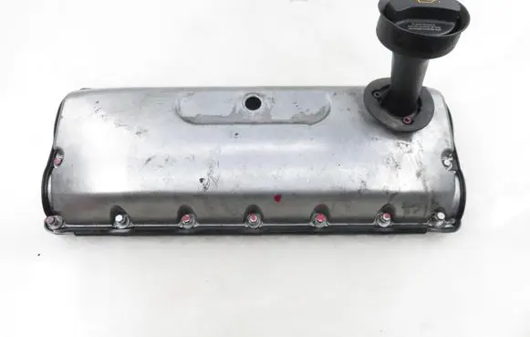 Volkswagen Transporter - Caravelle T5 Rocker cam cover 070115308G 070103469A