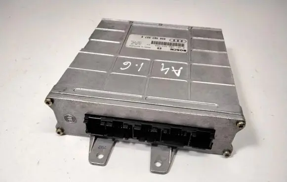 Audi A4 S4 B5 8D Engine control unit/module 8D0907557B 26SA3901 0261203554