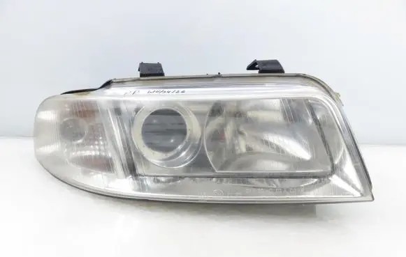 Audi A4 S4 B5 8D Headlight/headlamp 