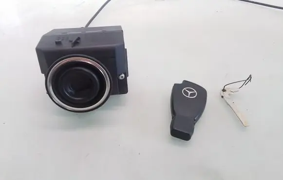 Mercedes-Benz E W211 Ignition lock 2115450608