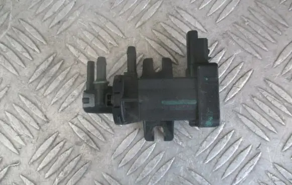 Peugeot 5008 Turbo solenoid valve 9674084680