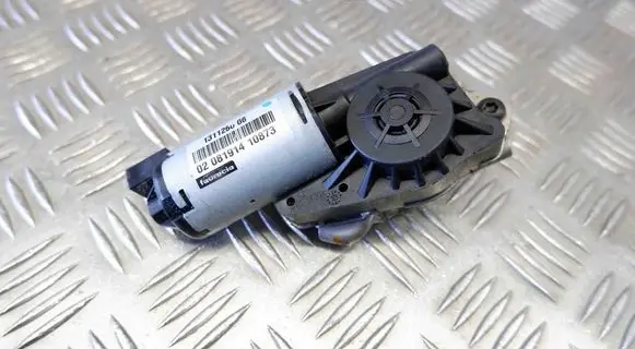 Nissan Qashqai Seat adjustment motor 1311260 1234869X