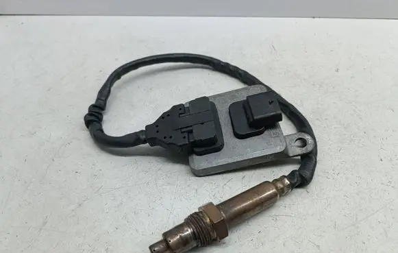 Mercedes-Benz E W212 Lambda probe sensor A0009053403 5WK96681B 0009053403