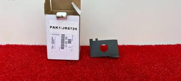 Opel Astra J Rear parking sensor holder (PDC) 13426399