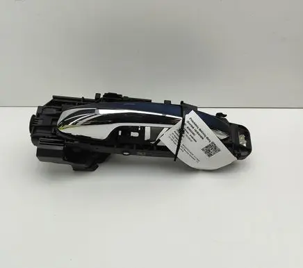 Mercedes-Benz CLA C118 X118 Front door exterior handle A0997601901 A0997602102