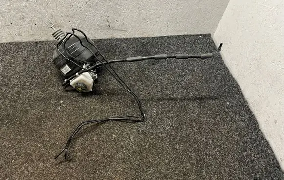 BMW 2 F22 F23 Brake booster 6798425