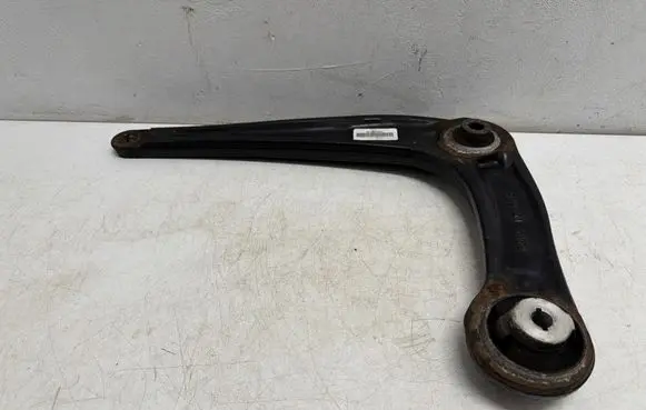 Opel Vivaro Front control arm 9816863680