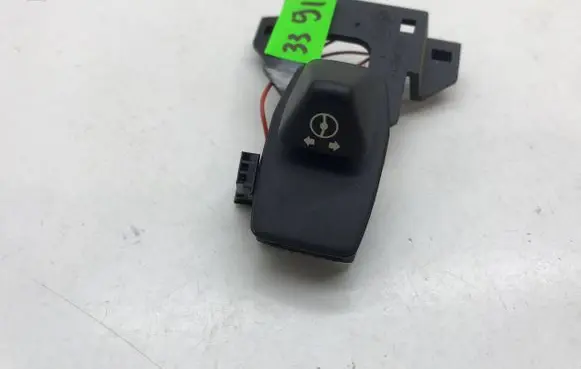 BMW 5 E60 E61 Steering wheel adjustment switch 61316947786 696786 03206060