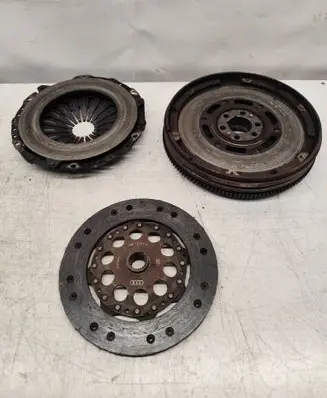 Volkswagen PASSAT B5 Clutch set kit 058141031A