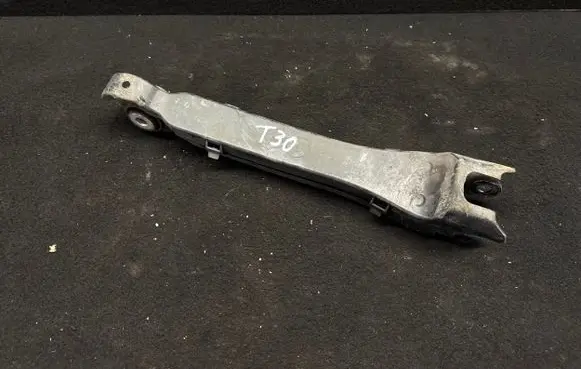 Mercedes-Benz C W205 Rear control arm A2043521205