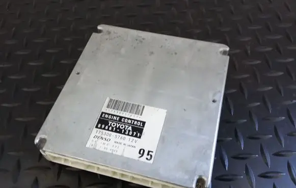 Toyota Corolla Verso E121 Engine control unit/module 8966113071 1753005760