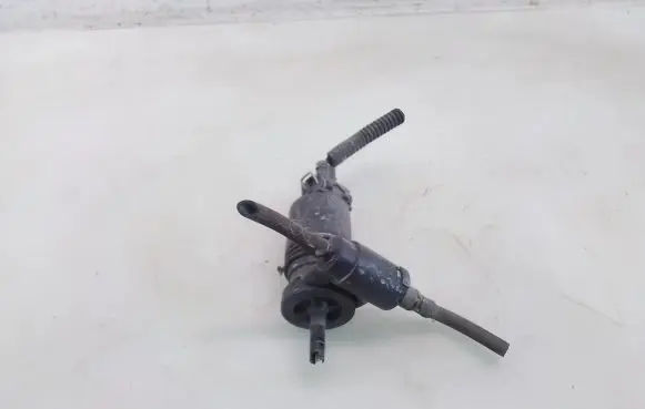 Nissan Note (E11) Windscreen/windshield washer pump