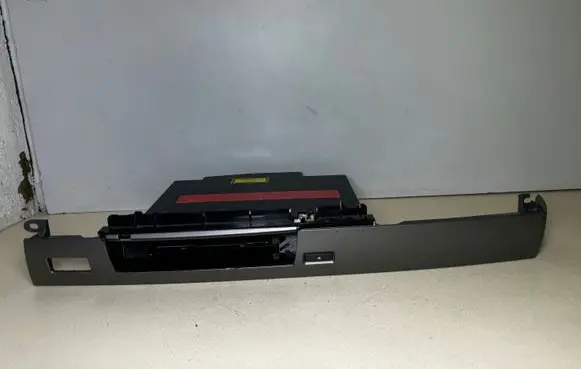 BMW 7 E65 E66 CD/DVD changer 6512913308201 65129133082 913308201