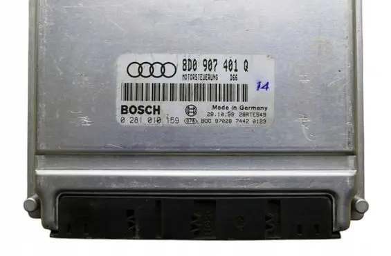 Audi A4 S4 B5 8D Engine control unit/module 8D0907401Q