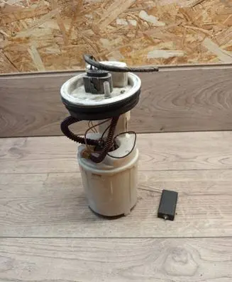 Seat Alhambra (Mk1) In-tank fuel pump 7M3919051 220233008005 YM219H307CA