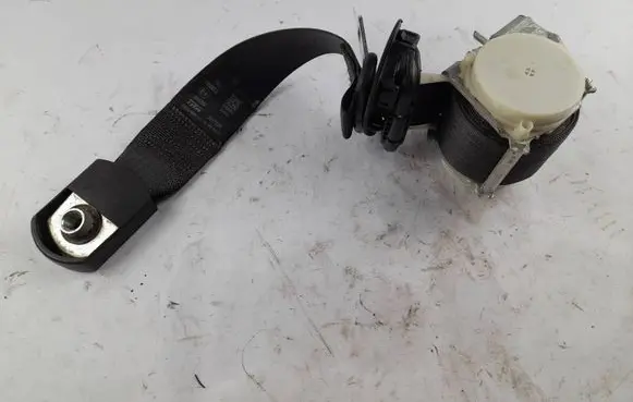 Jeep Cherokee Rear seatbelt P1UU52DX9AD 461153R TR53135L4024