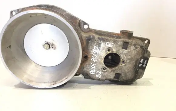 Audi 80 90 B2 Fuel distributor 0438120177 035133353R