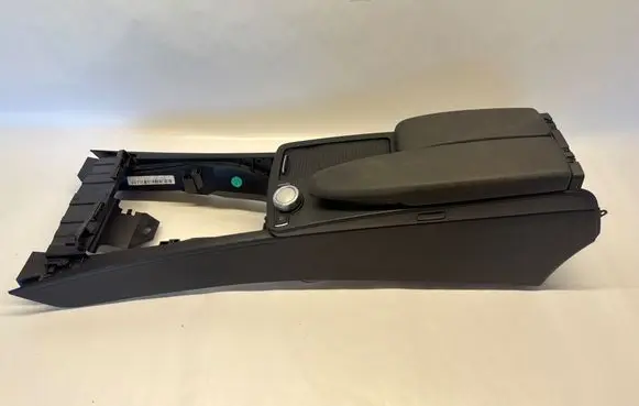 Mercedes-Benz C W204 Armrest A2046806550 A2076807401