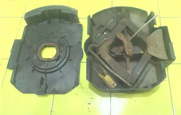 Peugeot 5008 Other interior part 9686692480 NAPRAWCZY