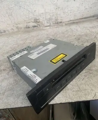 Audi Q7 4L CD/DVD changer 4L0035111
