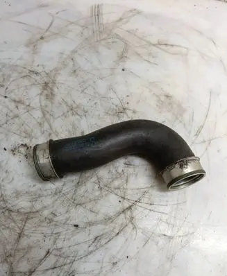 Volkswagen PASSAT B6 Intercooler hose/pipe 3C0145832D 3C0145762